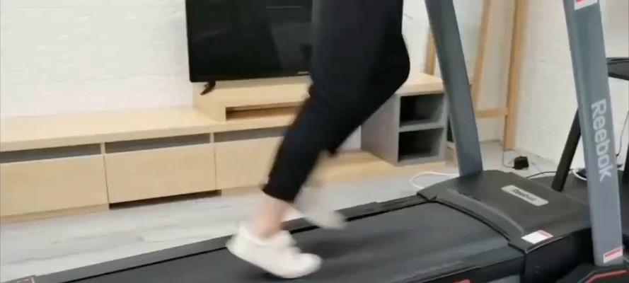 亿健008跑步机全面评测（体验亿健008跑步机的卓越品质与出色性能）