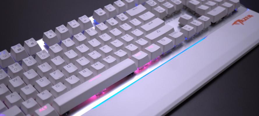 宜博钢铁侠键盘——打造极致游戏体验（创新设计、卓越品质、畅爽手感，让你畅快游戏无忧）