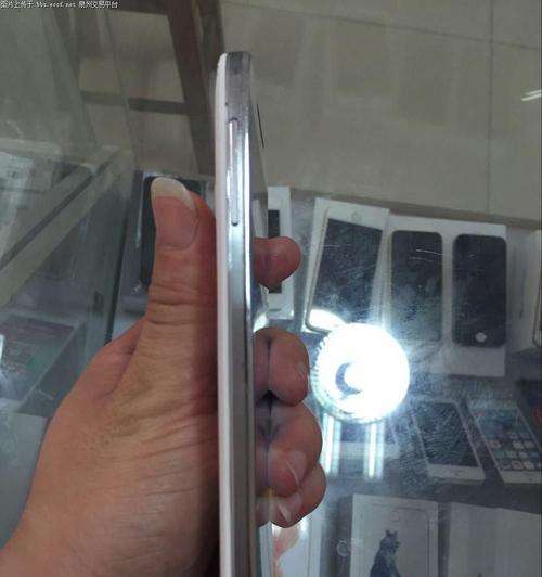 三星Note3在三星手机中的表现如何？（一款引人注目的旗舰手机）
