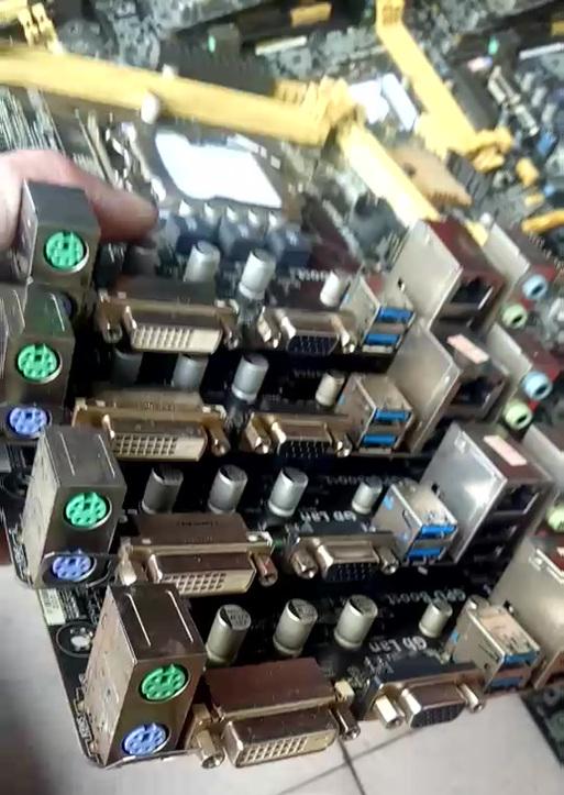 B85M装机教程（掌握B85M主板的安装和配置技巧，为你的电脑升级提供全面指导）