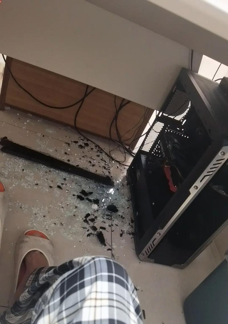 显卡拆解导致电脑显示错误的故障原因与解决方法（拆解显卡后电脑显示异常，探究可能的原因及解决方案）